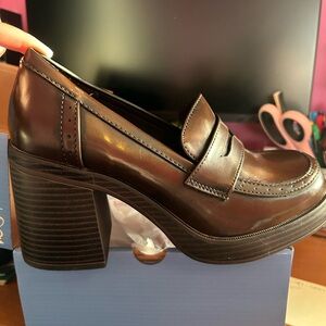 Jellypop Whitney Heels Womens Size 7.5M Brown Platform Penny Loafer